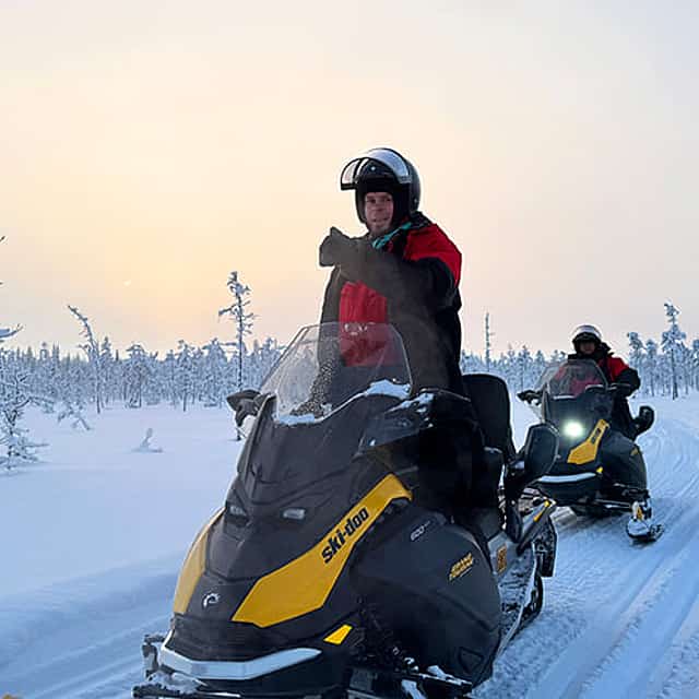 Levi Summit Snowmobile safari - for adults single drivers only