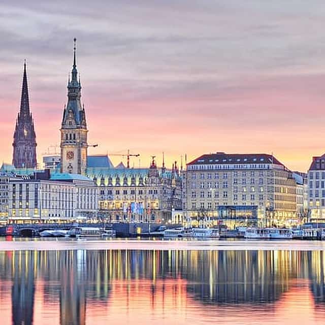 Private Direct Transfer From Berlin to Hamburg, English Speaking Driver