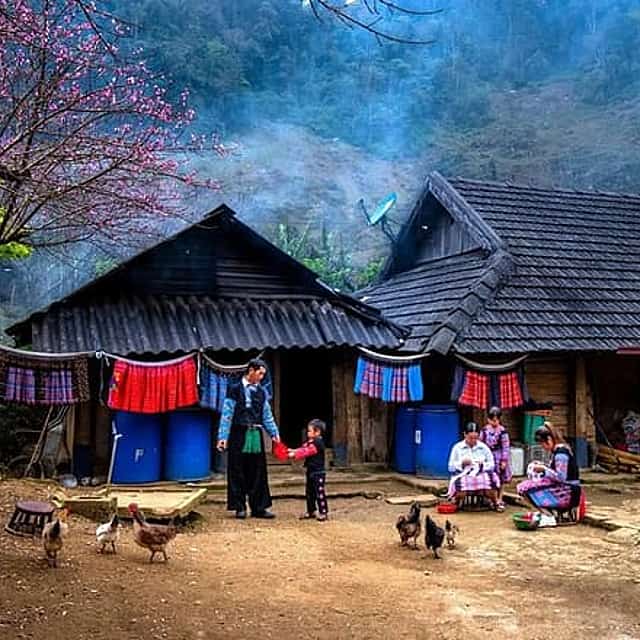 Half Day Sapa Cat Cat Explore Waterfall, Workshop, H'mong Local