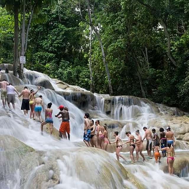 Falmouth Shore Excursion: Dunn's River Falls Express plus Souvenir Shopping