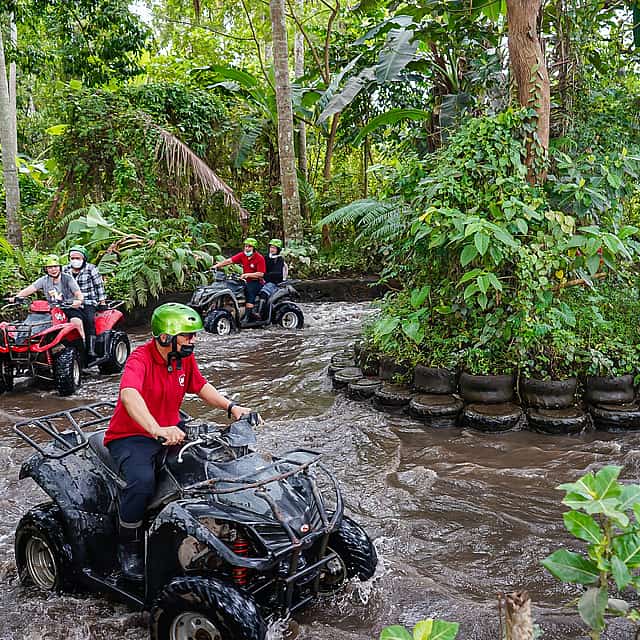 جولة بالي بمركبة ATV
