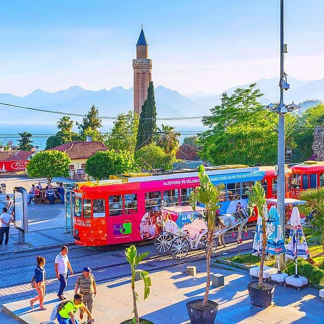 Antalya: Sightseeing City Tour met kabelbaan en boottocht

