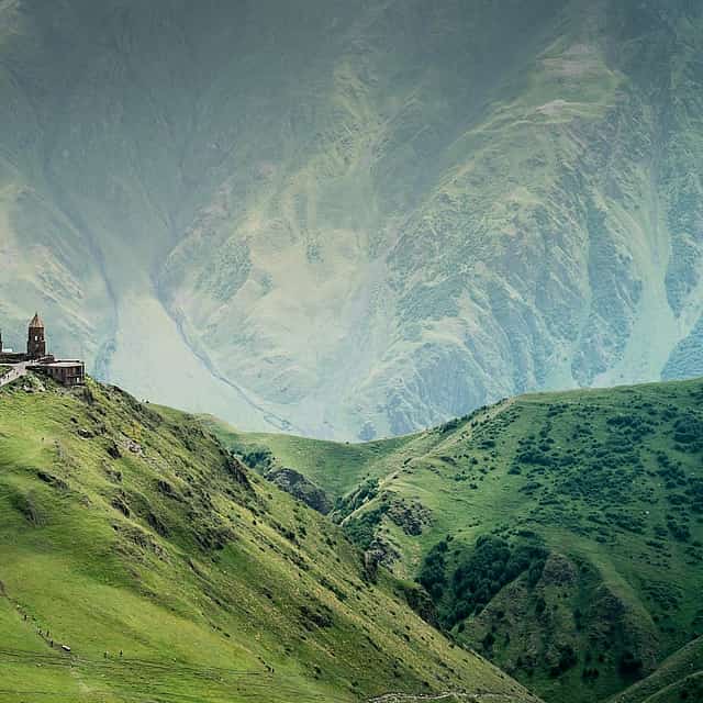 Kazbegi-Ananuri-Gudauri Legendäre Landschaften, Geschichte (Gruppentour)
