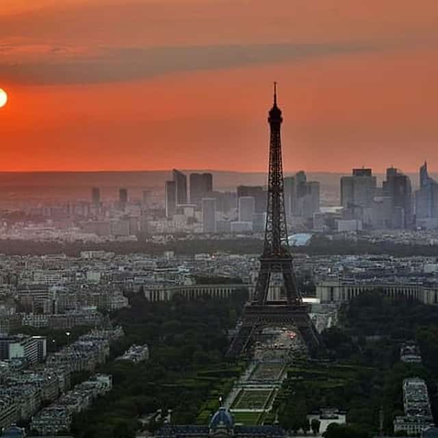 Half-Day Eiffel and River Cruise Private Tour