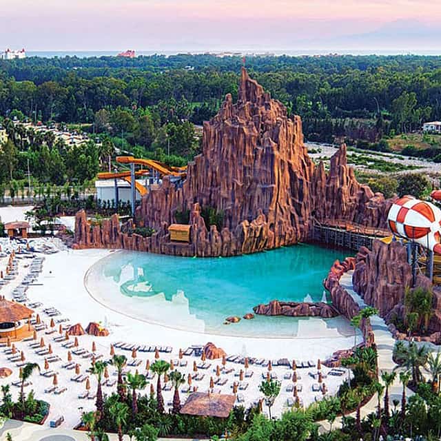 Land of Legends Theme Park avec Transfert Aller-Retour depuis Antalya
