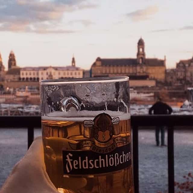 Private Transfer from Dresden to Berlin with 2h of Sightseeing, English Speaking