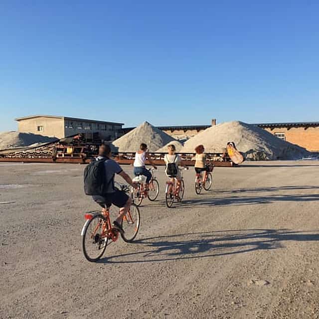 Cervia: Bike tour to the Salt Mountains