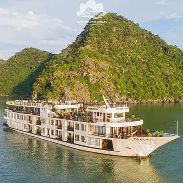 2-Day 1-Night Ha Long Bay Cruise Aboard Verdure Grandeur