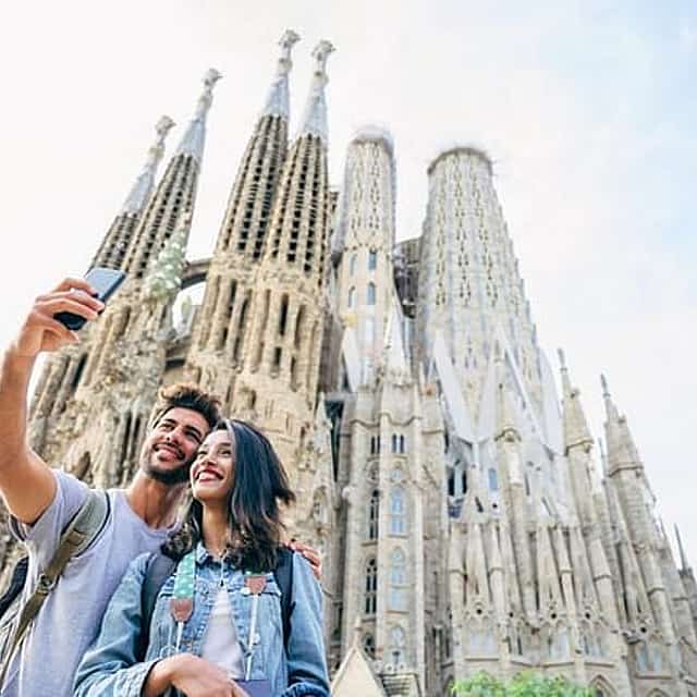 Tour Privado Religioso y Judío en Barcelona: con Sagrada Familia