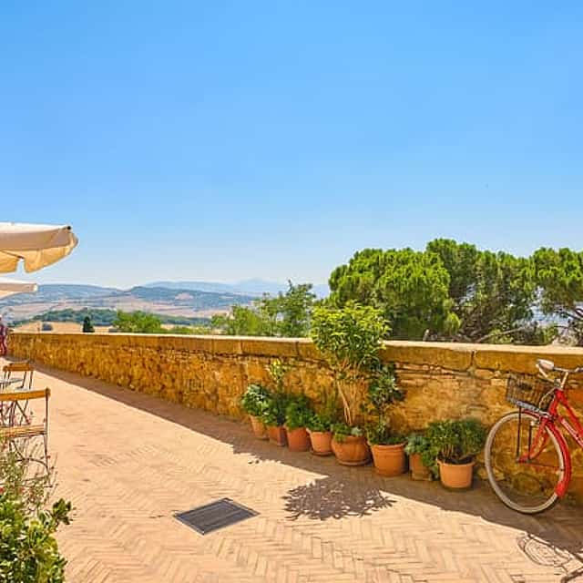 Discovering Val d’Orcia: Montepulciano & Pienza with Wine and Cheese Tastings from Rome