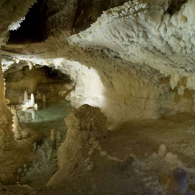 Frasassi Caves - English guided tour