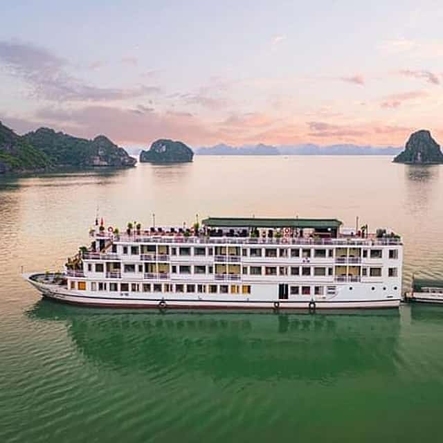 Halong Bay Crown Legend Cruise 2 Day from Hanoi included Transfer