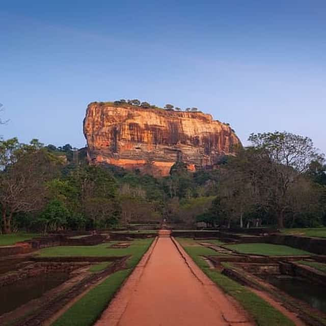 Sigiriya Rock and Village Tour from Sigiriya