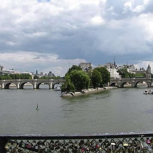 Paris - Historic Guided Walking tour