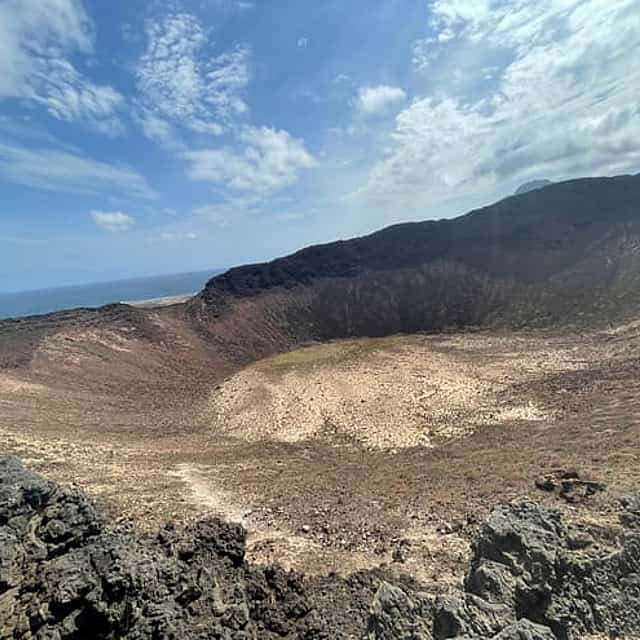 Camine por el Volcán Viana, São Vicente