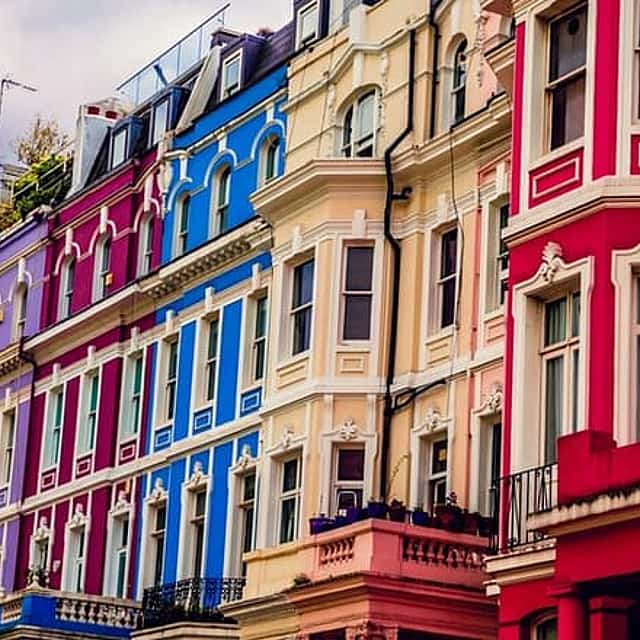 Romantic Notting Hill: Self-Guided Love Story Puzzle Walk