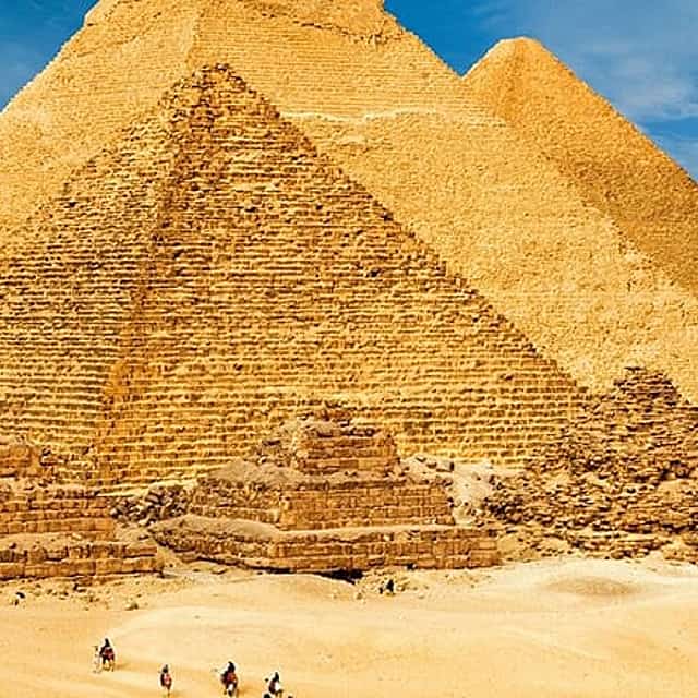See all Pyramids and Cairo in 2 Days Tour