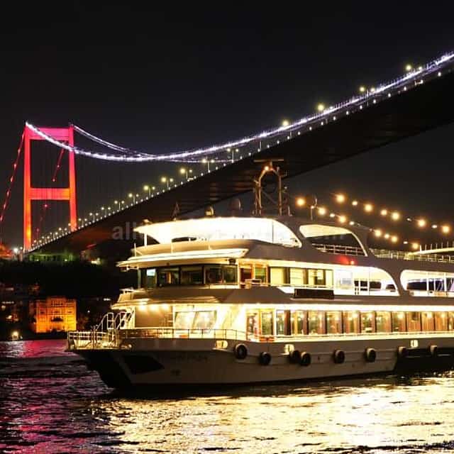 Istanbul Luxury Dinner Cruise with a Private Table