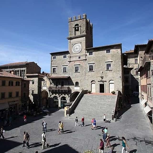Under the Tuscan Sun Tour da Roma-Cortona & Montepulciano 1 giorno