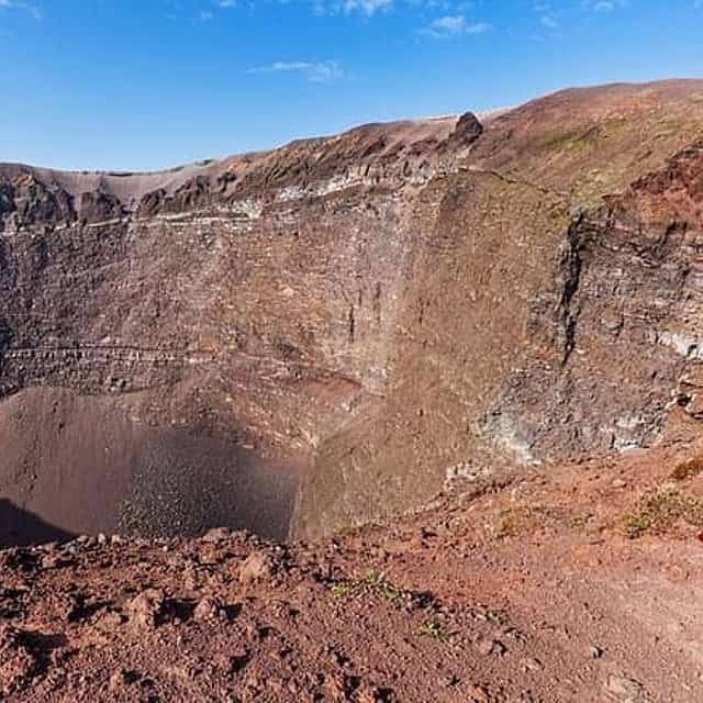 Discovering the Vesuvius - VIP tour / Small group