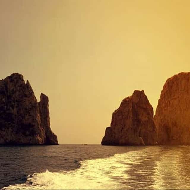 Capri: Experience the magic of the island with an unforgettable Sunset Tour