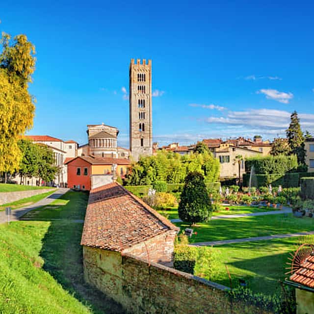 Pisa and Lucca Day Trip from Florence