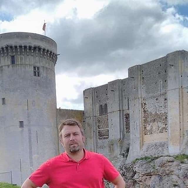 Private Tour: Rouen, Bayeux, and Falaise Day Trip from Caen
