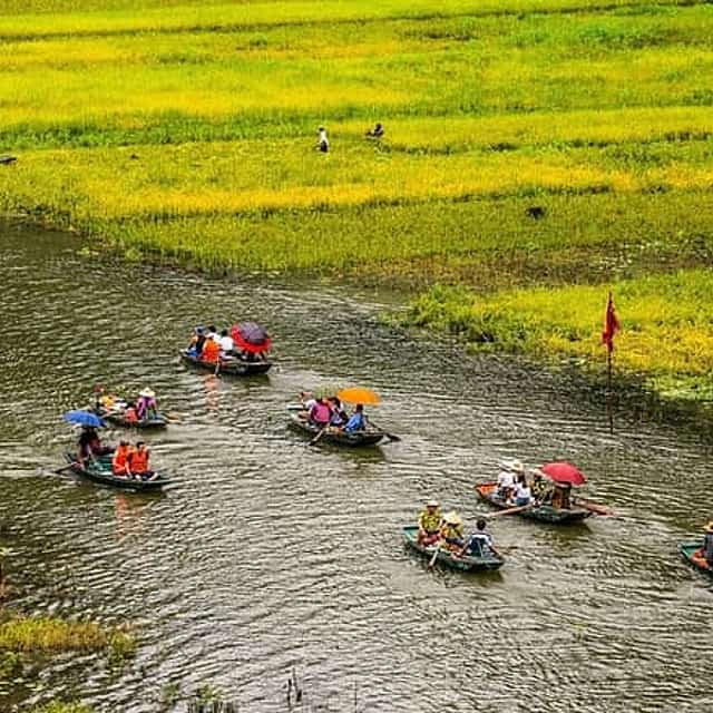 Hanoi - Bai Dinh Pagoda and Natural Trang An excursion sightseeing full day