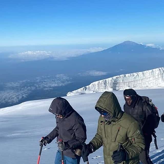 6-Day Kilimanjaro Rongai Route | Ήσυχη βόρεια διαδρομή & Υψηλό ποσοστό επιτυχίας στην κορυφή