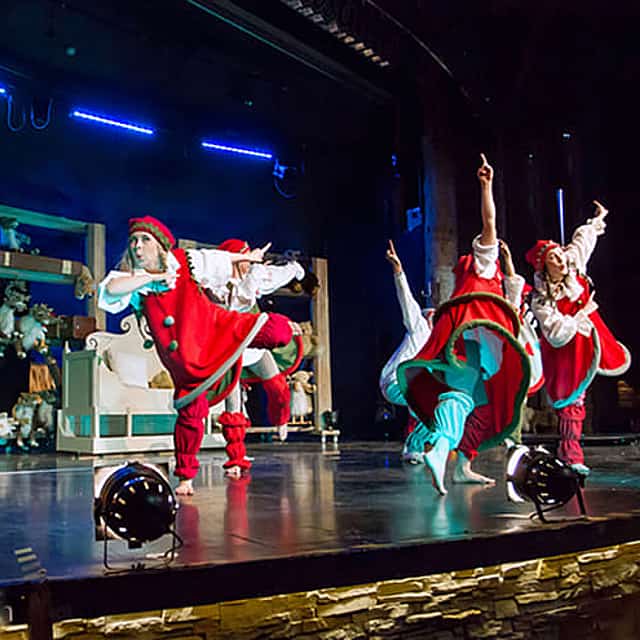 Santa Claus Village & Santa Park Day Trip with Lunch, from Levi