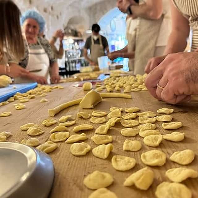 Private cave cooking class in the Sassi of Matera
