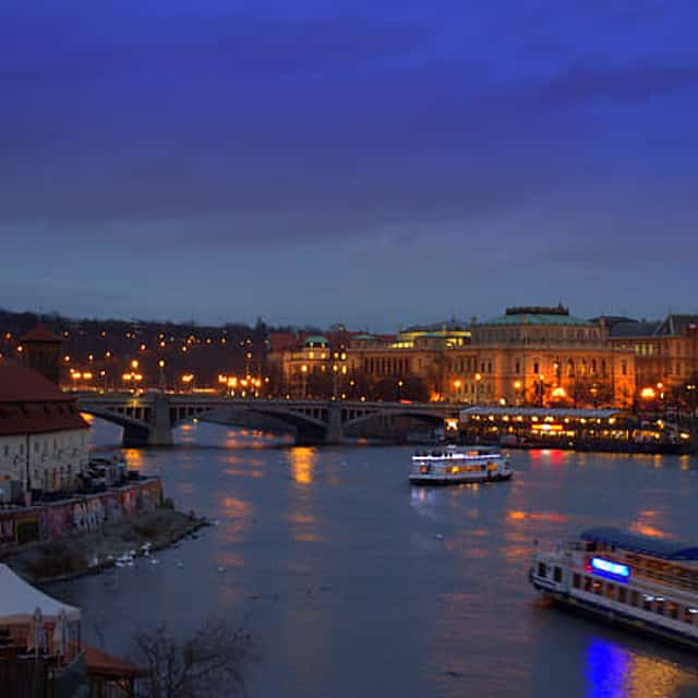 Dinner cruise - Prague by night