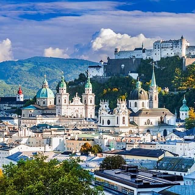 Excursion privée d'une journée aux Nid d'Aigle et à Salzbourg au départ de Munich