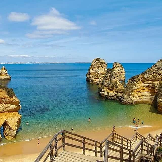 Private day trip from Lisboa to Lagos with a two-way transfer