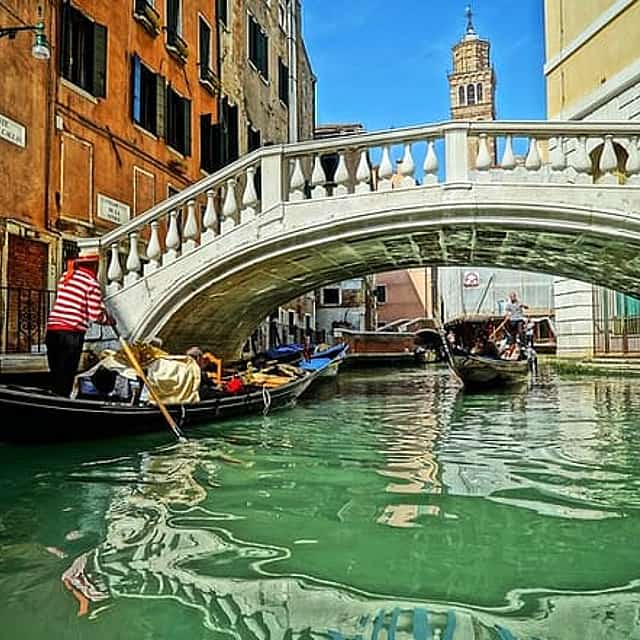 Privater Transfer von Triest nach Venedig mit einem 2-stündigen Zwischenstopp