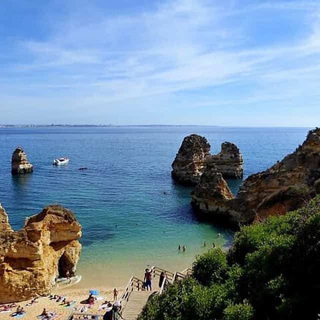 Private transfer from Lisbon to Lagos with 2 hours sightseeing