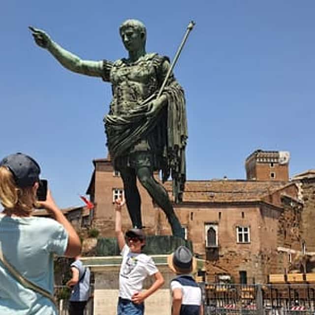 Colosseo, Colle Palatino e Foro Romano Tour Privato