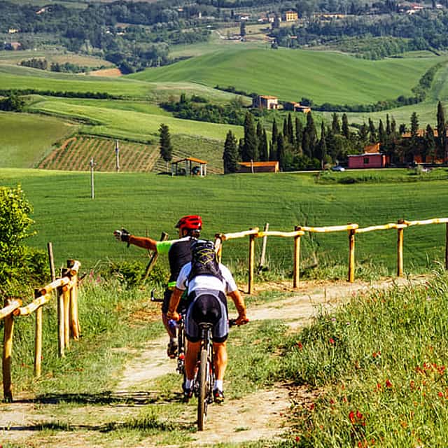 Toscana in e-bike da Siena