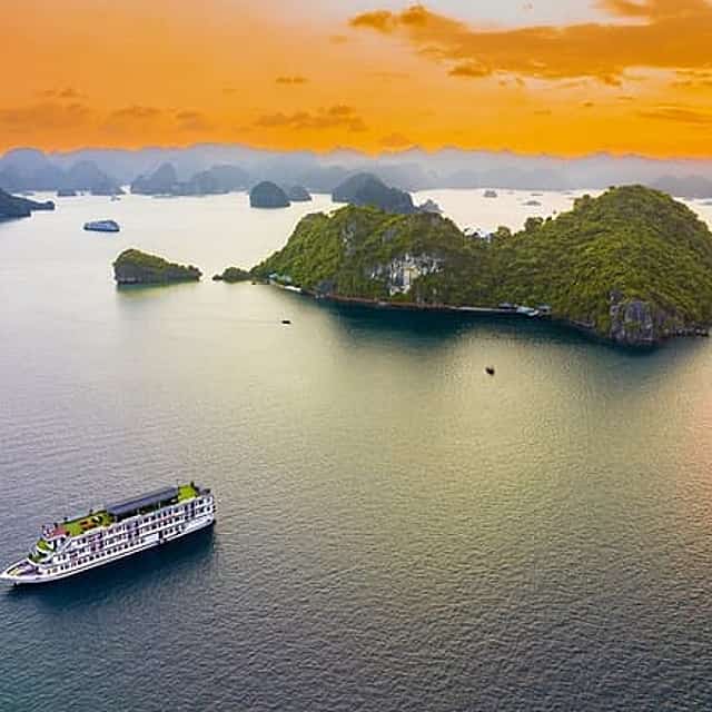 5 STAR CRUISE - Amanda Cruises - Halong Bay 2day1night
