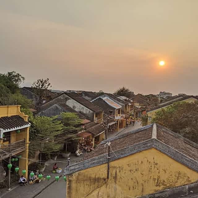 From Da Nang/ Hoi An: Hoi An Ancient Town Night Tour with Dinner