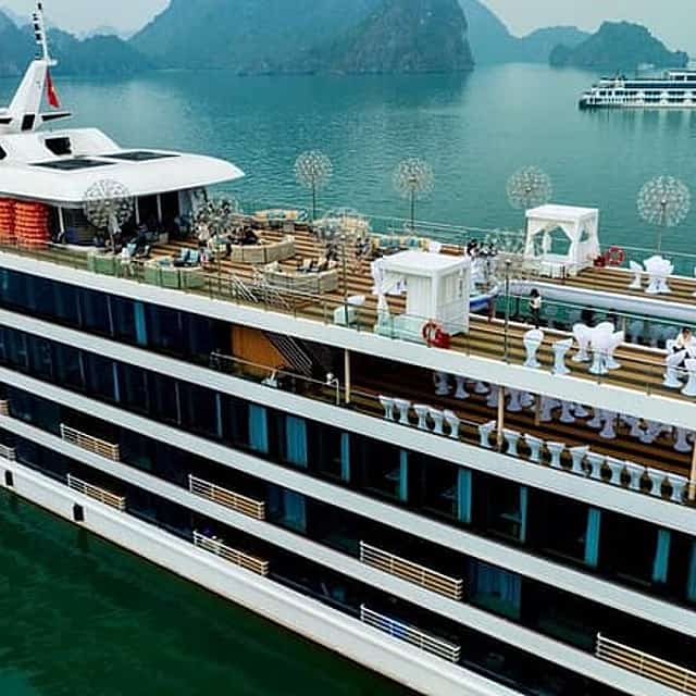 Luxury Luna Cruise Ha Long Bay Premium from Hanoi