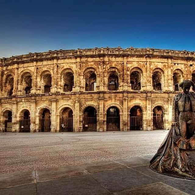 Private small group tour of Nimes and Pont du gard