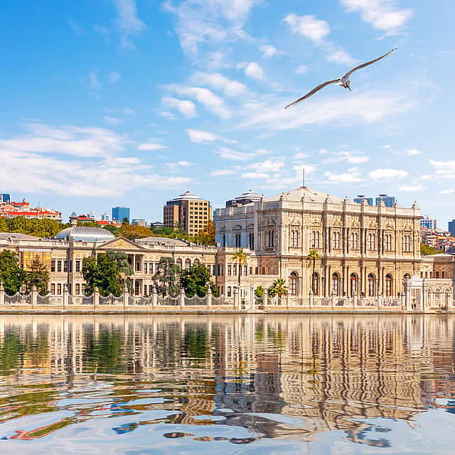 Dolmabahçe Palast Tour und Bosporus Luxus Yacht Cruise
