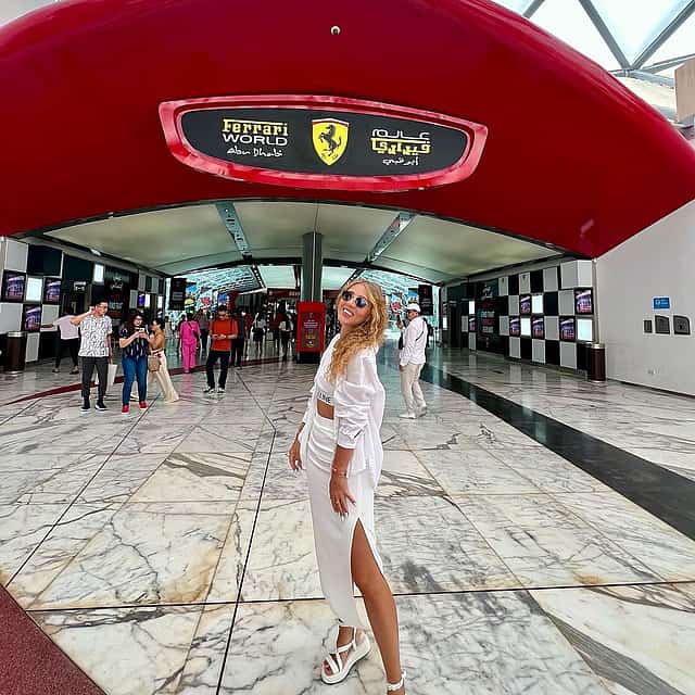 Ferrari World Абу-Даби — экскурсия