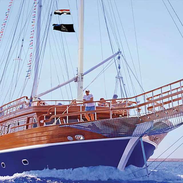 Pirates Trip Sharm El Sheikh