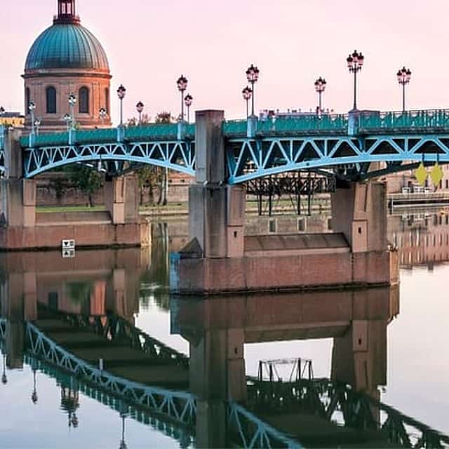 Toulouse Scavenger Hunt & Highlights Self-Guided Walking Tour