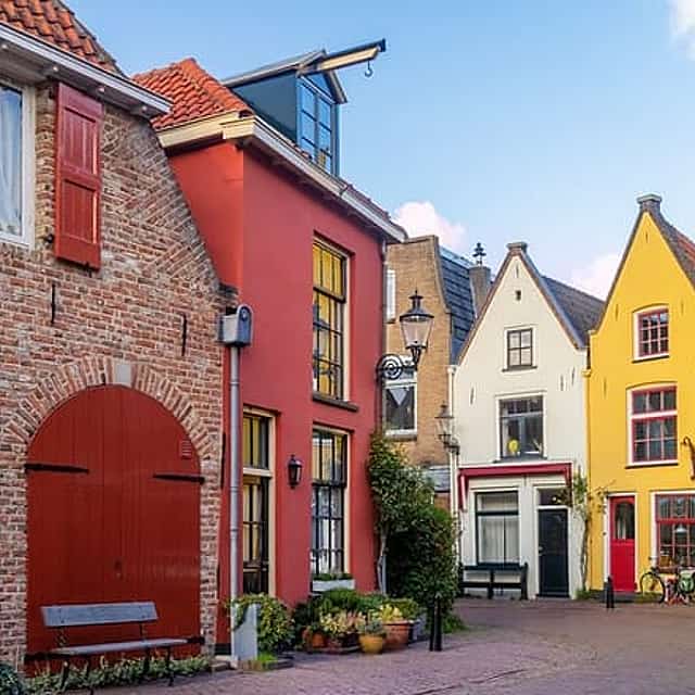 Private transfer from Amsterdam to Hannover, 2h Stop in Deventer