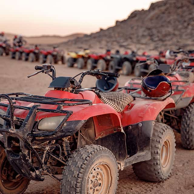 1-stündige ATV-Quadbike-Fahrt bei den Pyramiden von Gizeh