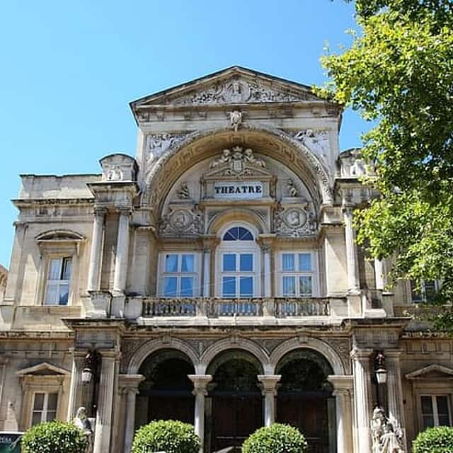Avignon Old Town Private Historic Walking Tour