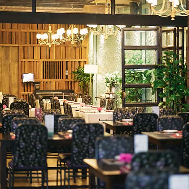 Ho Chi Minh: Spa, Michelin Dining & Airport Transfer